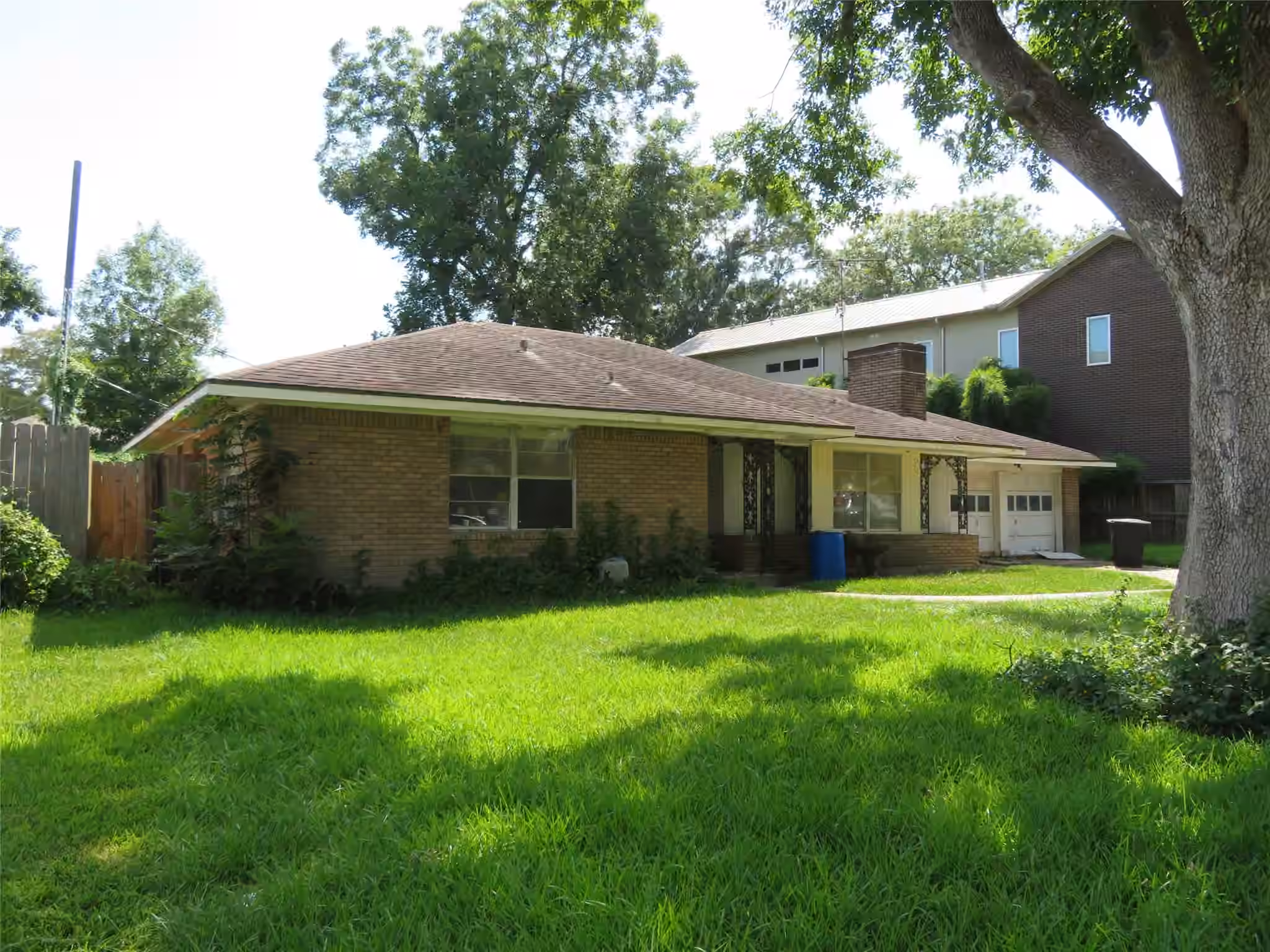 Photo 2 of 3807 Linkwood Drive, Houston, TX