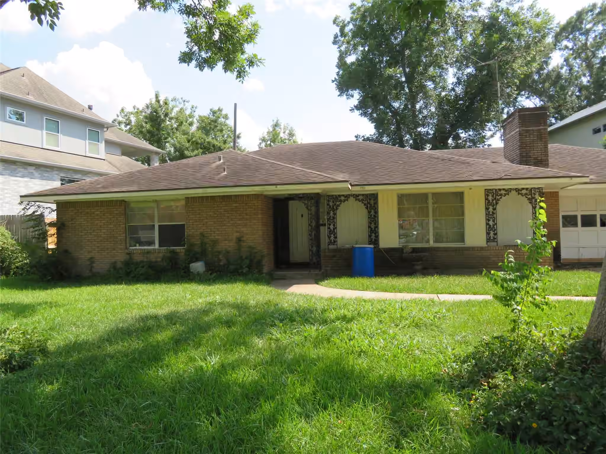 Photo 5 of 3807 Linkwood Drive, Houston, TX