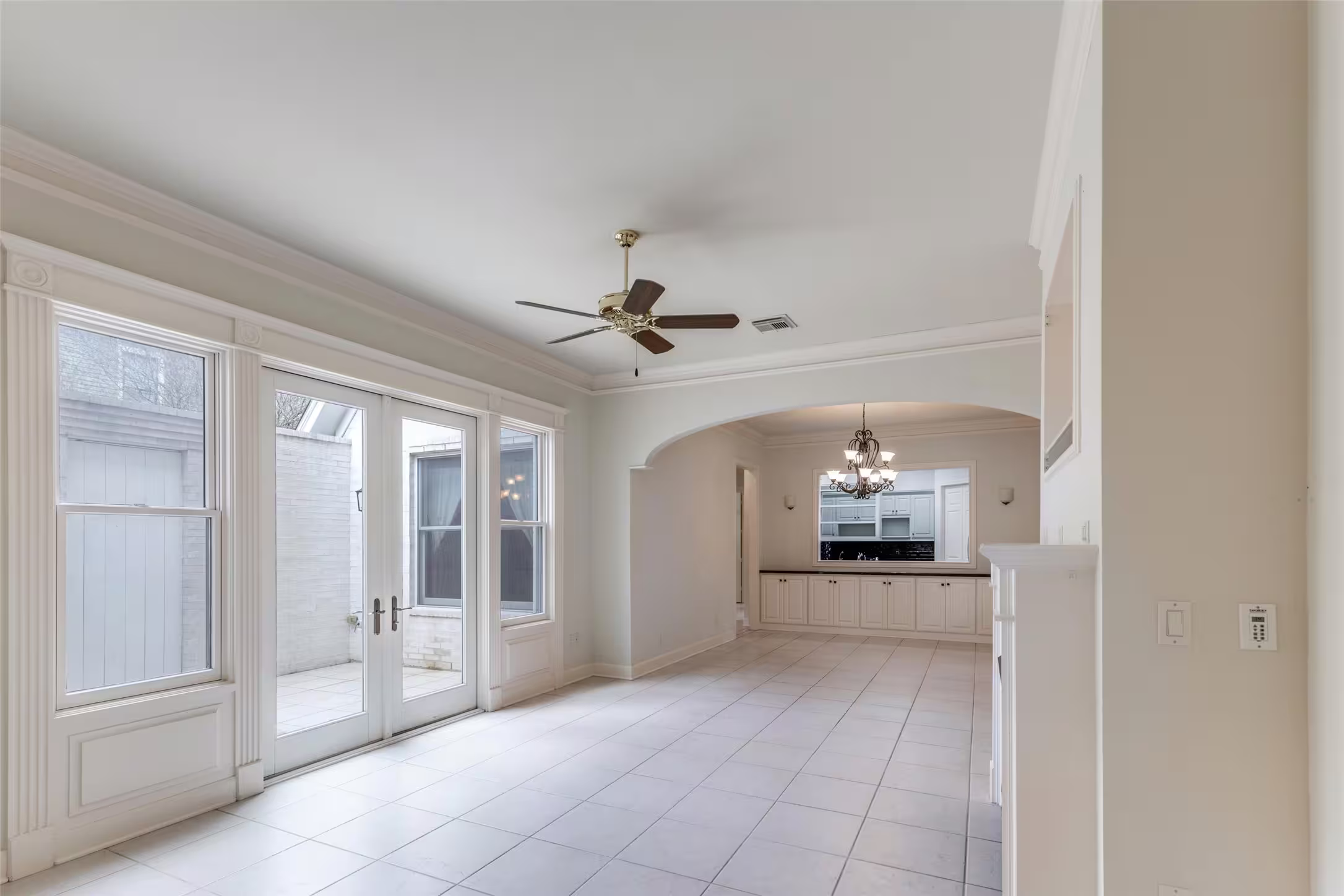 Photo 7 of 927 Nicholson Street, Houston, TX