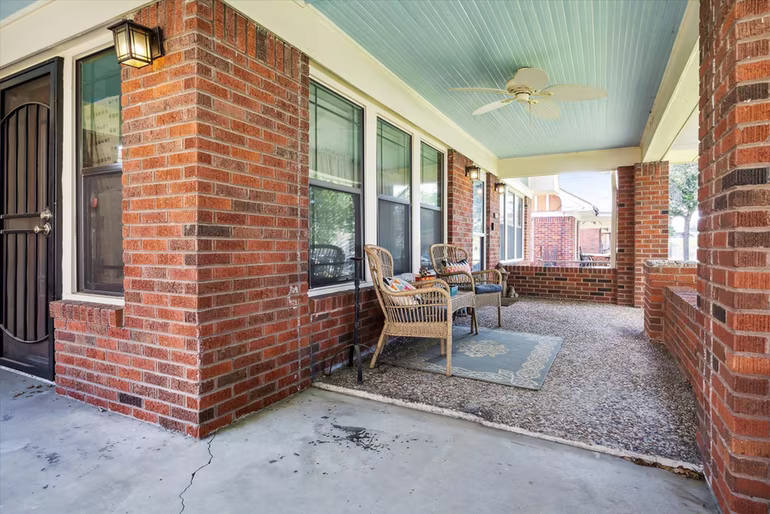 Photo 5 of 2302 Wentworth Street, Houston, TX