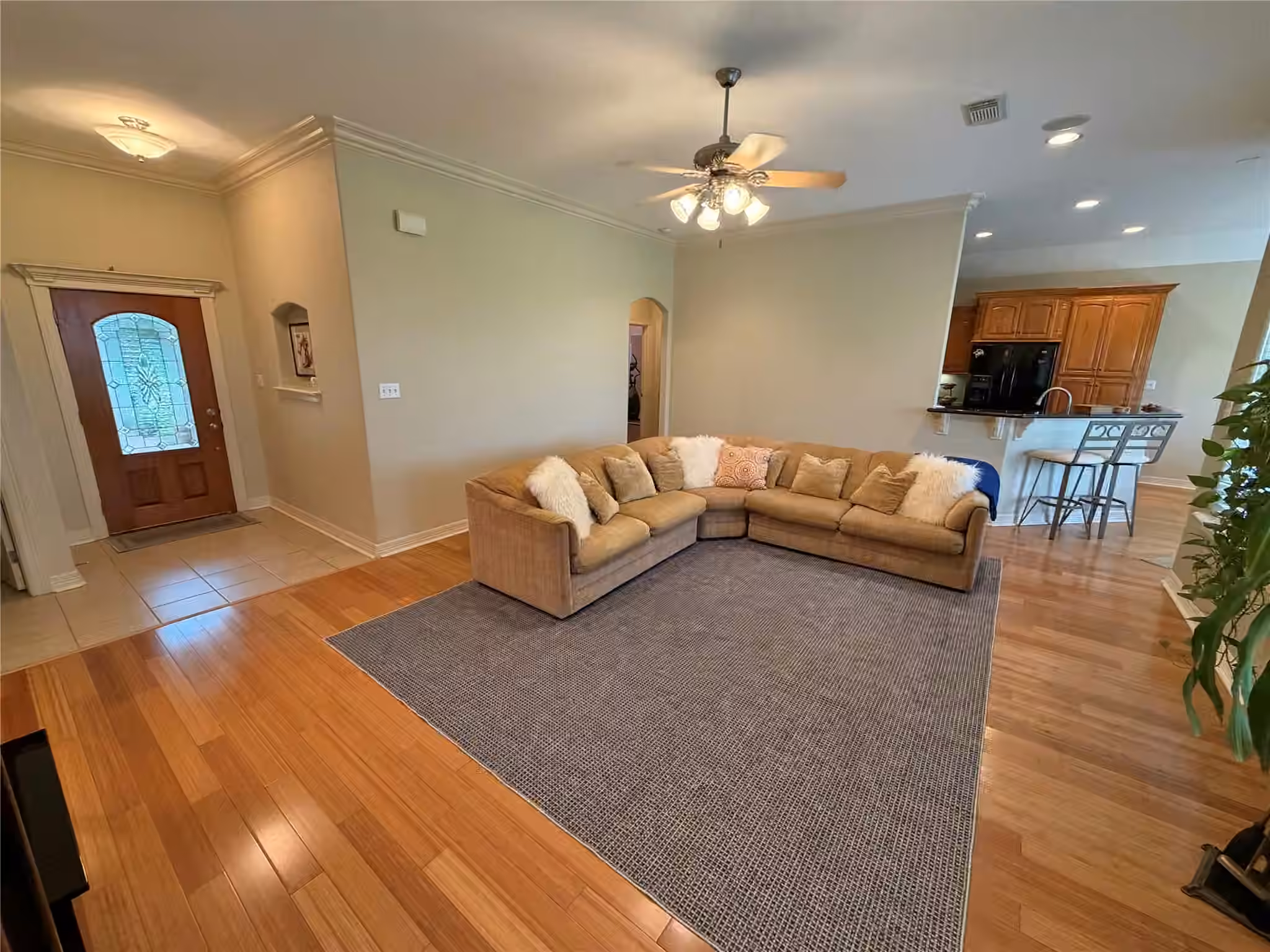 Photo 7 of 1448 S Bluebonnet Lane, Angleton, TX