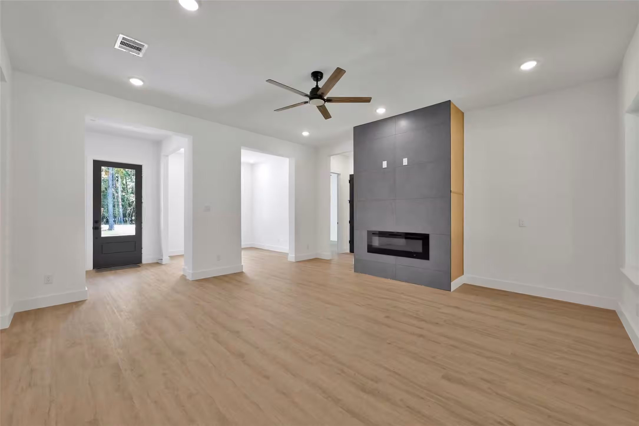 Photo 6 of 6422 Sugar Bush Drive, Magnolia, TX