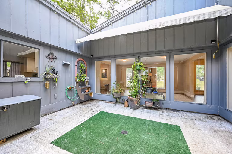 Photo 5 of 2406 Encreek Road, Houston, TX