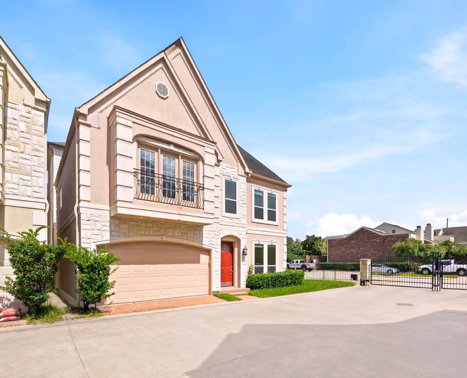 Photo 3 of 5638 Winsome Lane, Houston, TX