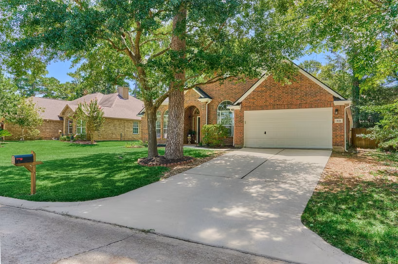 Photo 3 of 3126 Hemingway Drive, Montgomery, TX