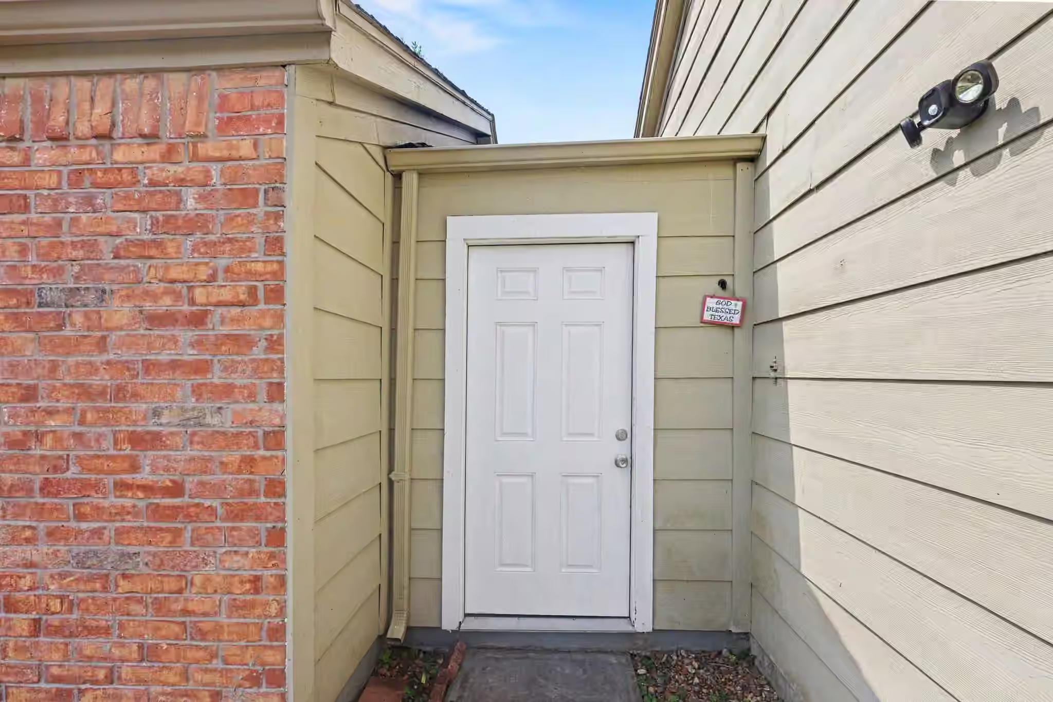 Photo 3 of 3903 Mountain Rose Lane, Houston, TX