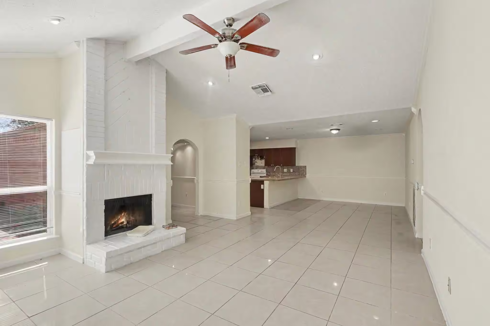Photo 5 of 3903 Mountain Rose Lane, Houston, TX