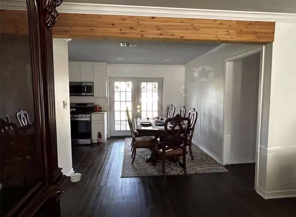 Photo 6 of 8418 Sonneville Drive, Houston, TX
