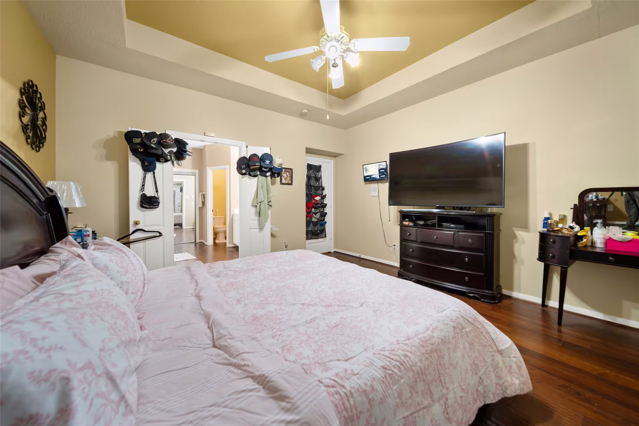 Photo 6 of 1605 Gatecreek Drive, Pearland, TX