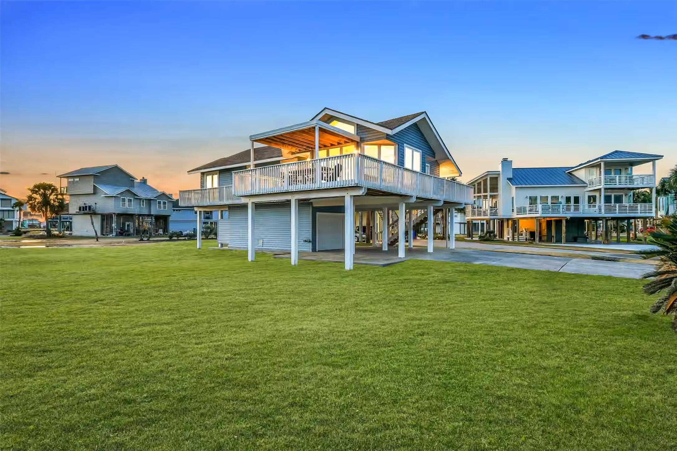 Photo 3 of 4123 Pelican Lane, Galveston, TX