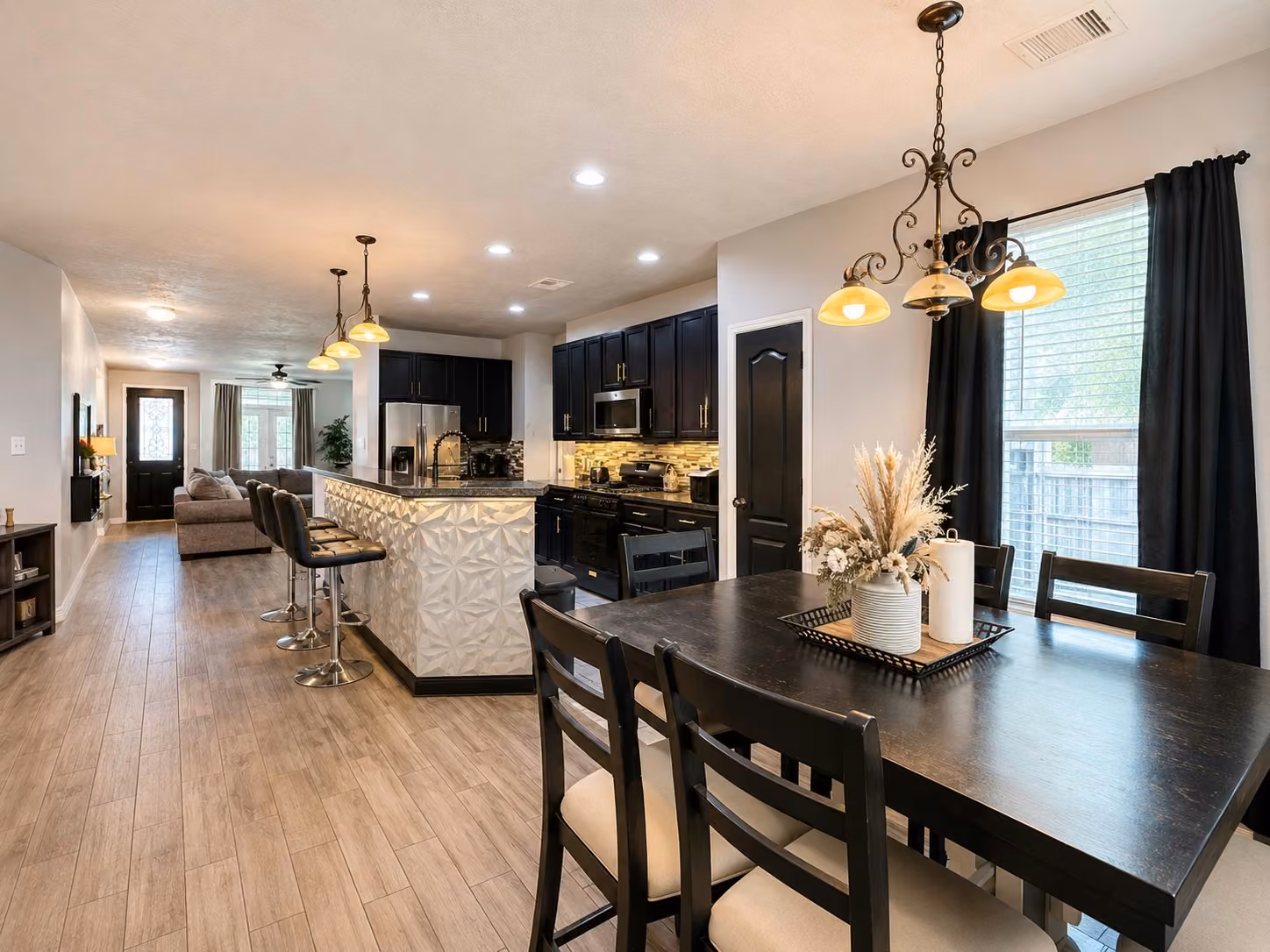 Photo 5 of 18811 Remington Springs Drive, Houston, TX