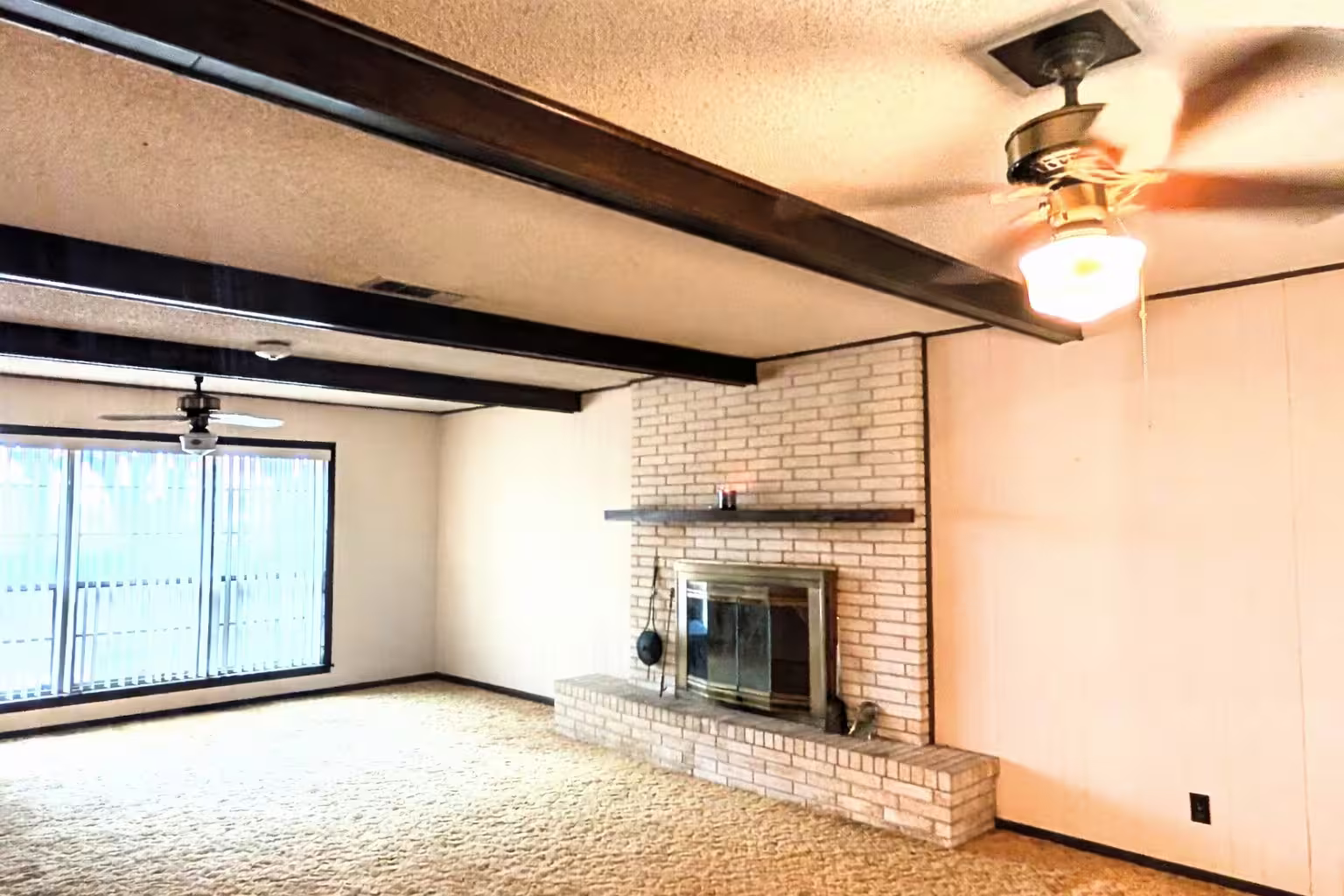 Photo 2 of 4779 Mixville Road, Sealy, TX