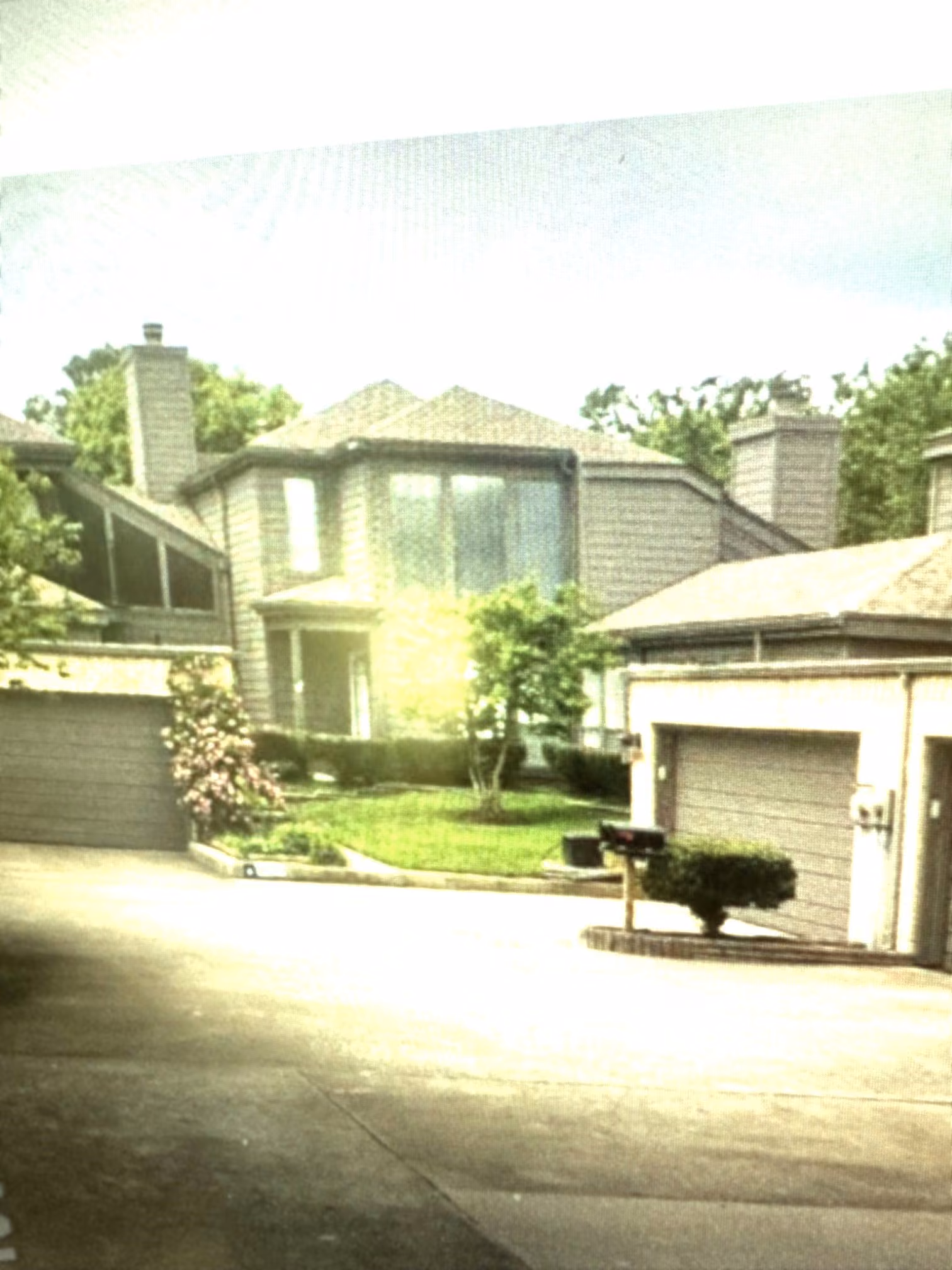Photo 3 of 18240 Lakeside Lane, Houston, TX
