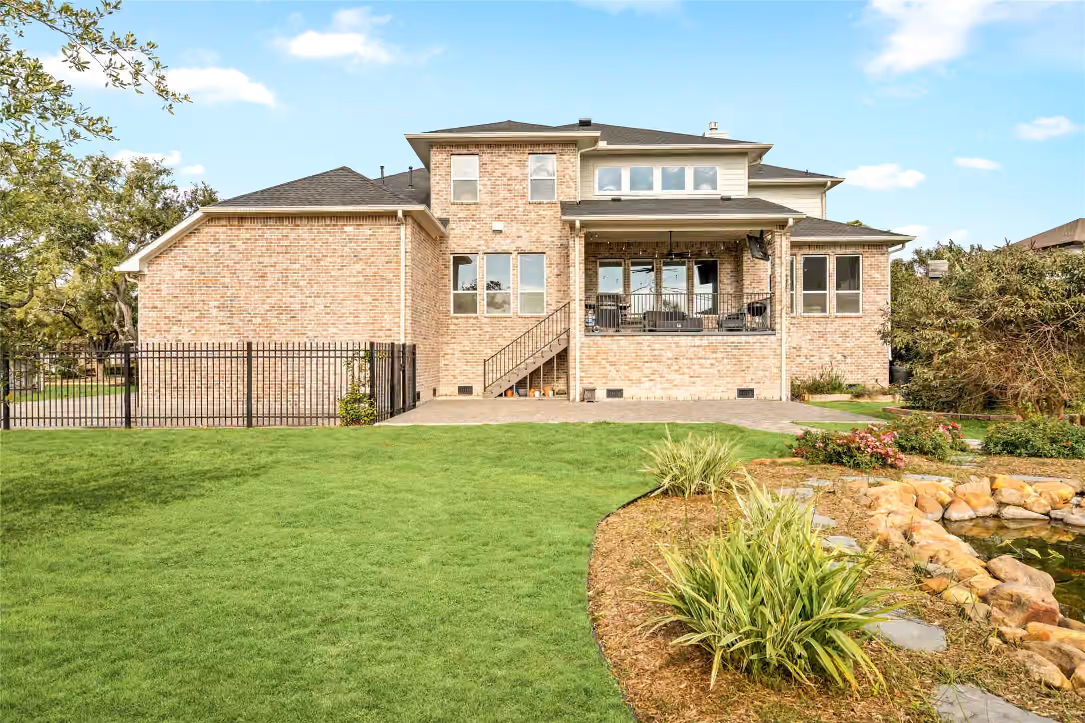 Photo 7 of 5319 Braesheather Drive, Houston, TX