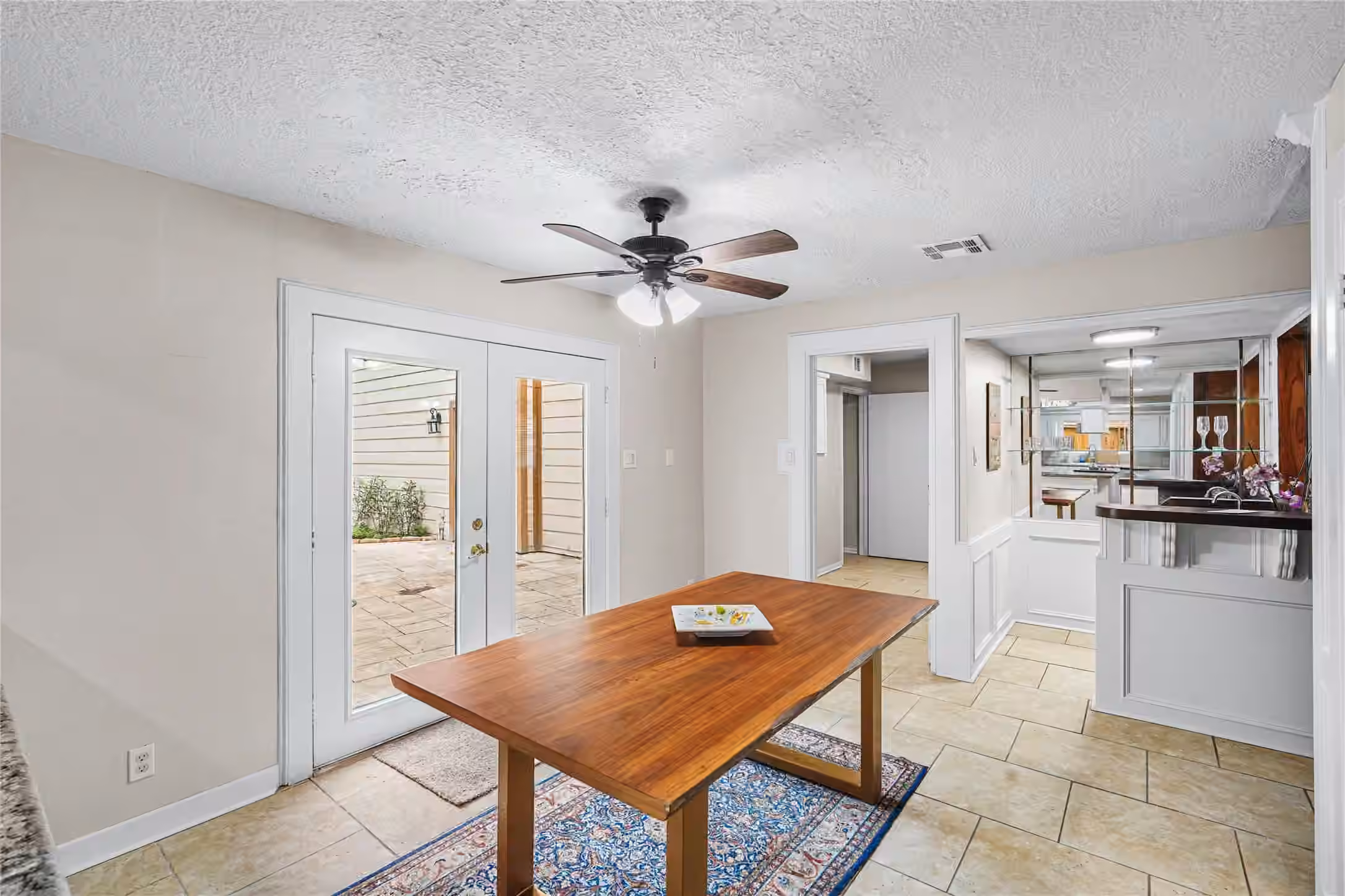 Photo 6 of 15027 Walters Road, Houston, TX