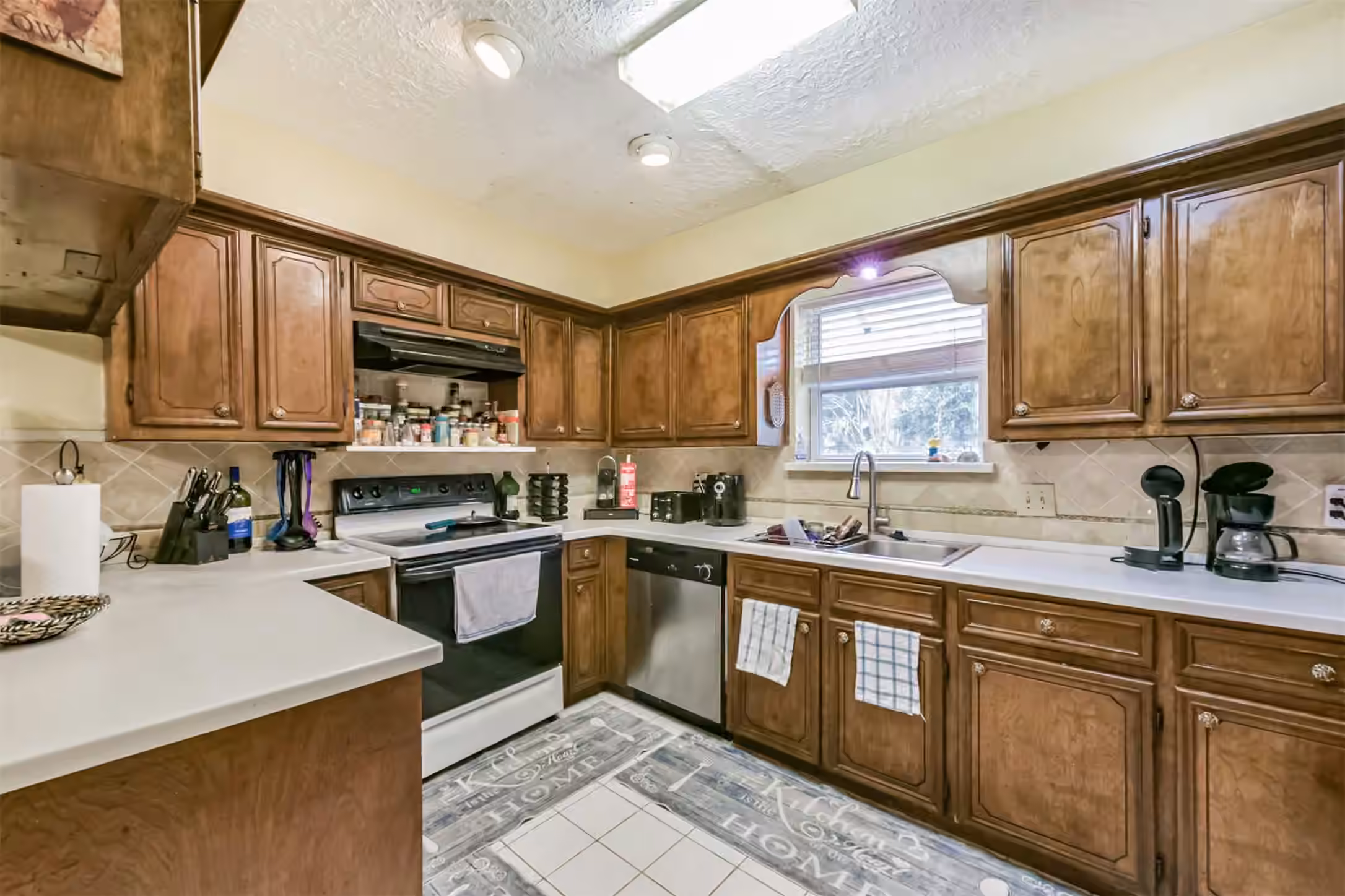 Photo 3 of 17041 Live Oak Circle, Porter, TX