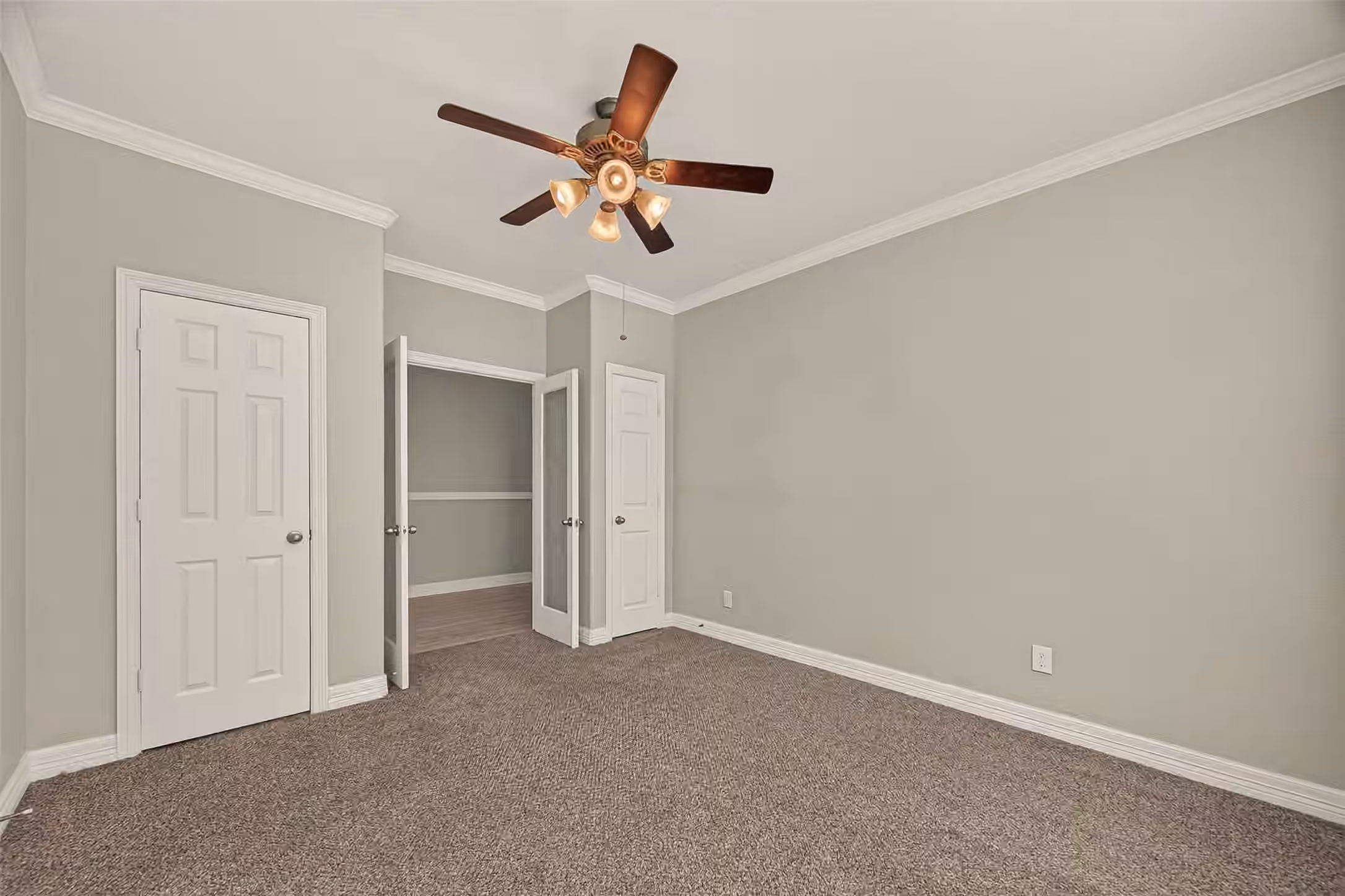 Photo 7 of 6638 Miller Shadow Lane, Sugar Land, TX