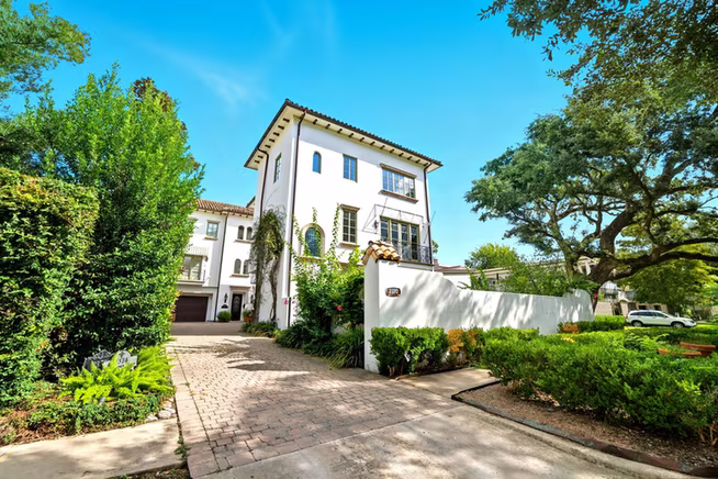 Photo of 2370 Bolsover Street, Houston, TX