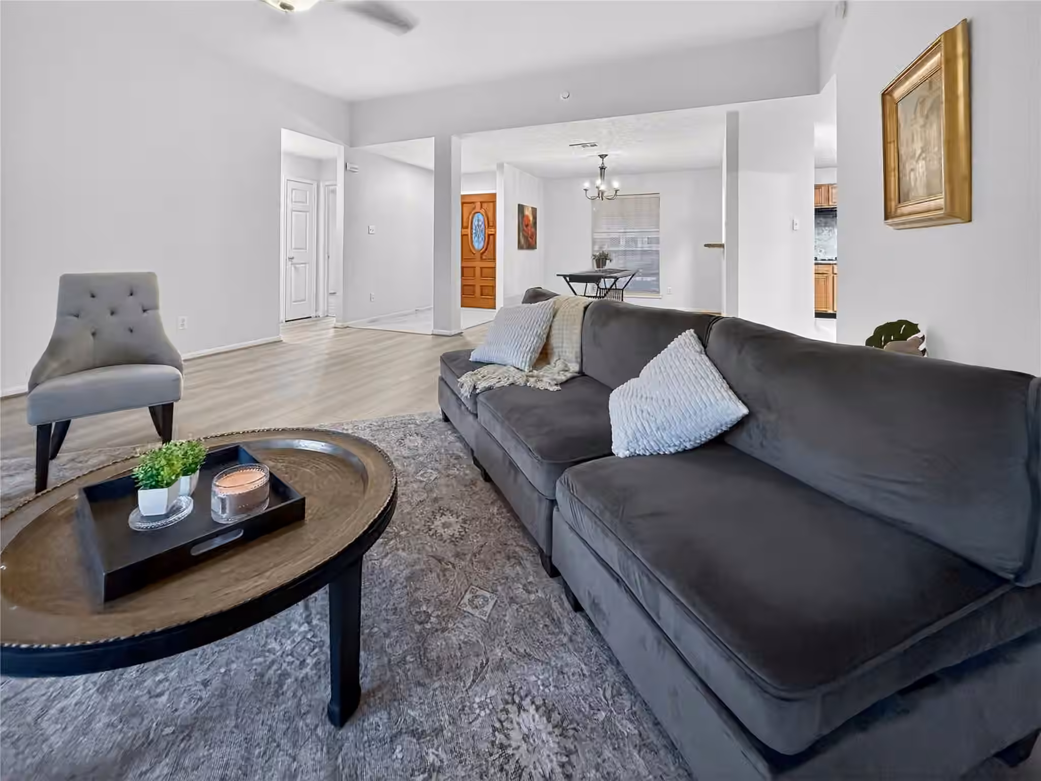 Photo 7 of 9618 Meadowchase Court, Houston, TX