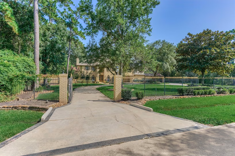 Photo 4 of 3 Lacewing Place, The Woodlands, TX