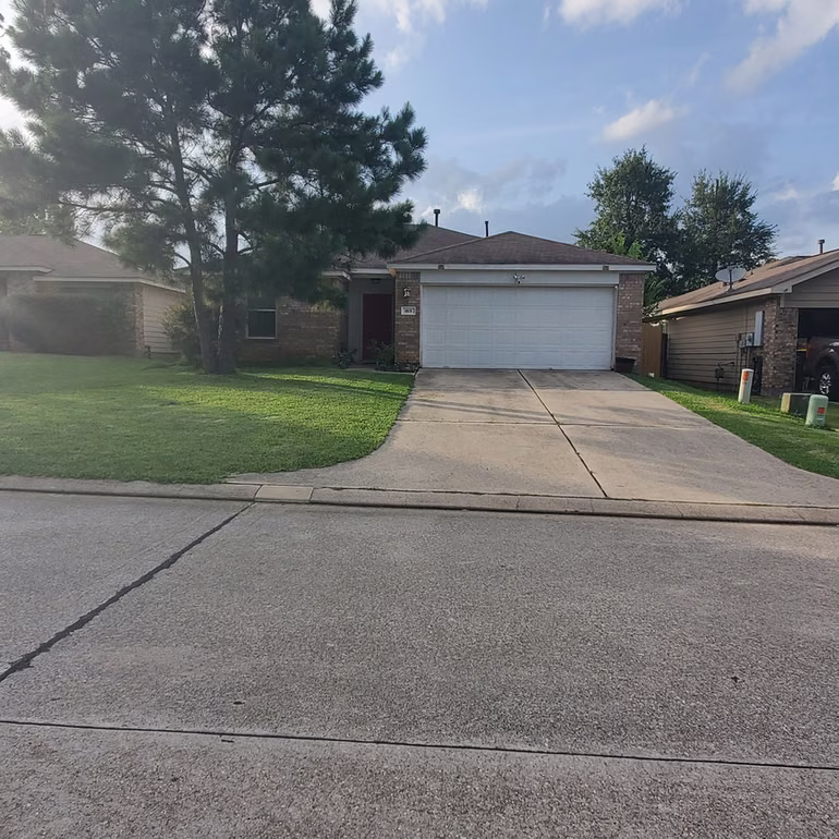 Photo 6 of 815 N Katydid Ct, Conroe, TX
