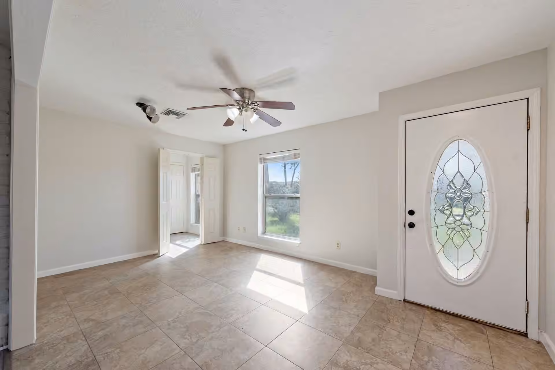 Photo 3 of 9622 Birsay Street, Spring, TX