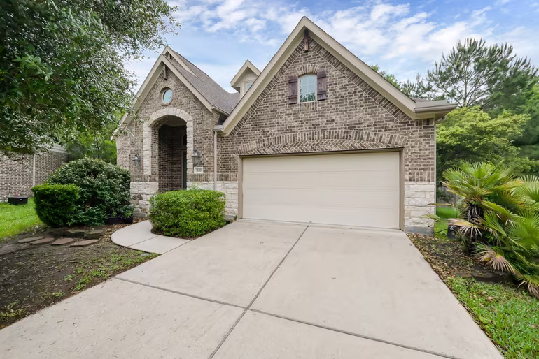 Photo of 126 Kohen Court, Montgomery, TX
