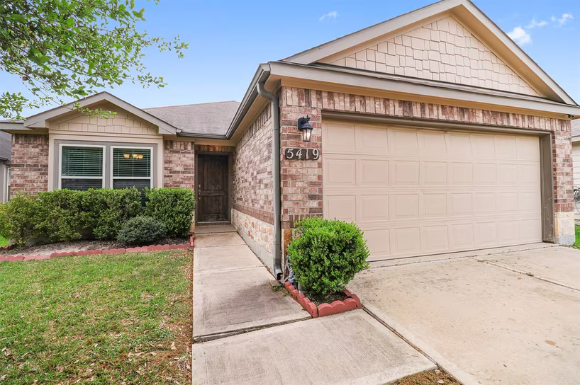 Photo of 5419 Casa Martin Drive, Katy, TX