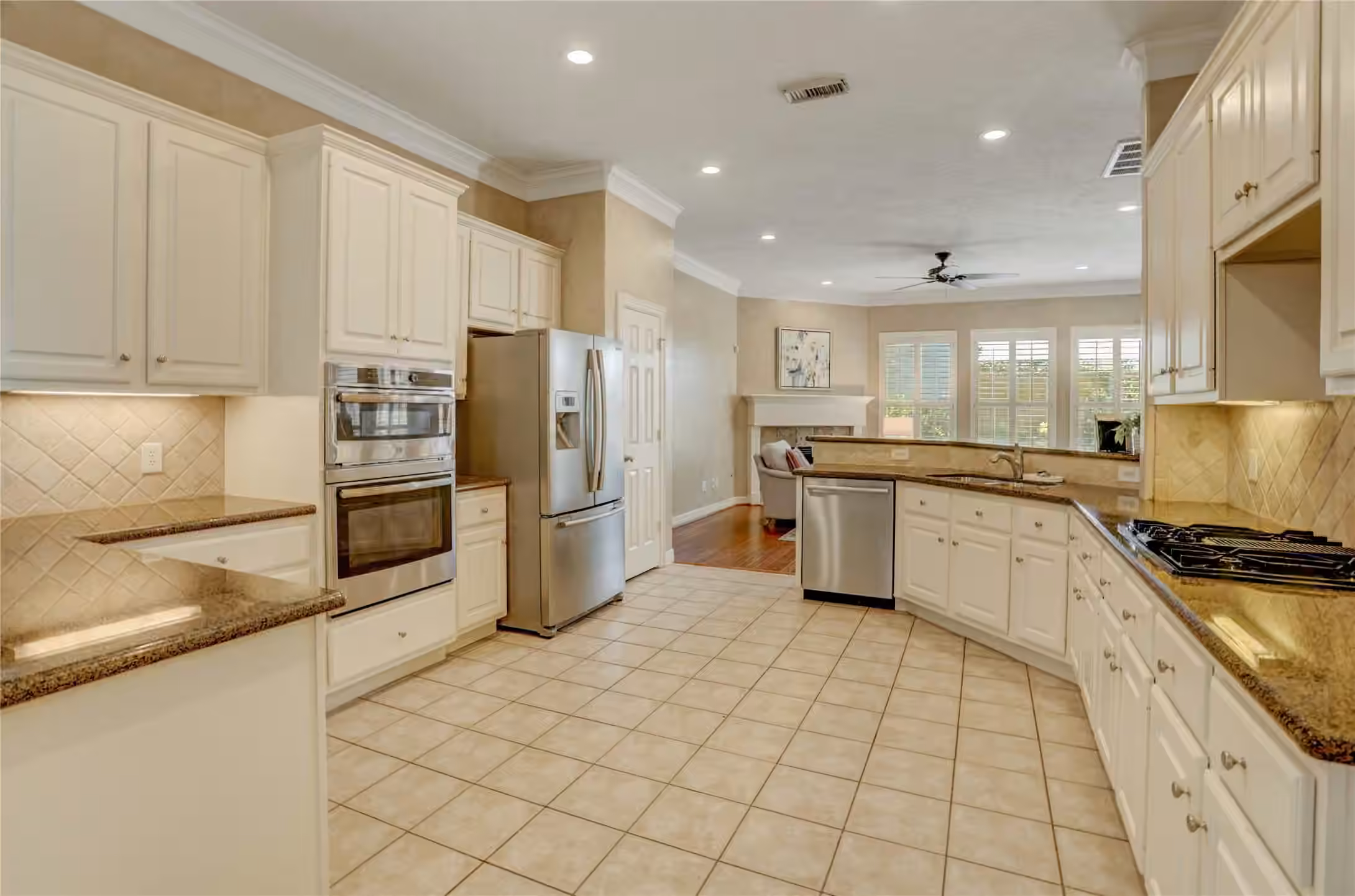 Photo 7 of 13835 Cady Court, Houston, TX