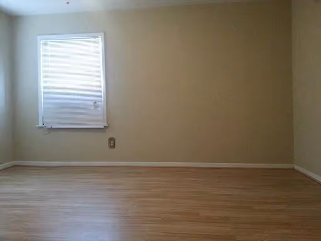 Photo 7 of 1418 Longhorn Drive, Houston, TX