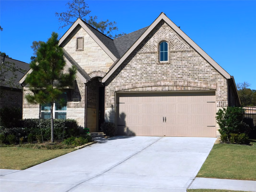 Photo 2 of 8152 Rosemary Sage Drive, Magnolia, TX