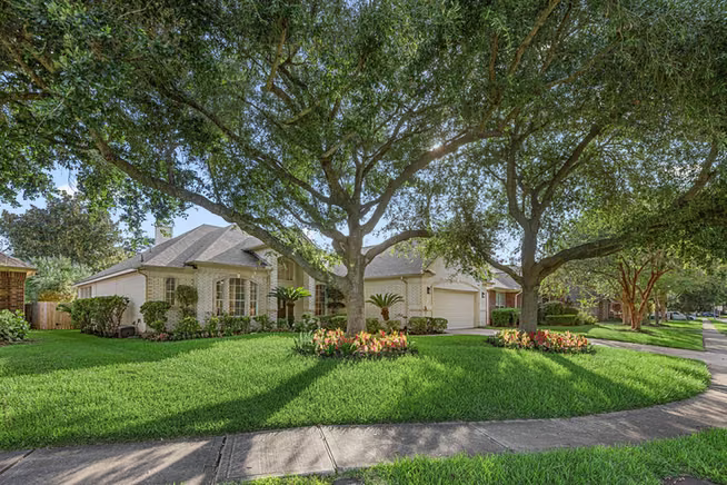 Photo 2 of 1807 Spreading Bough Lane, Richmond, TX