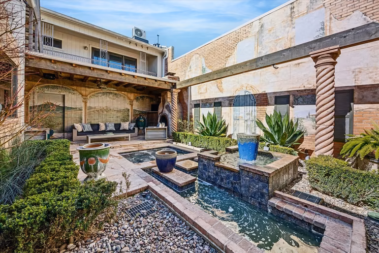 Photo 6 of 2102 Canongate Drive, Houston, TX