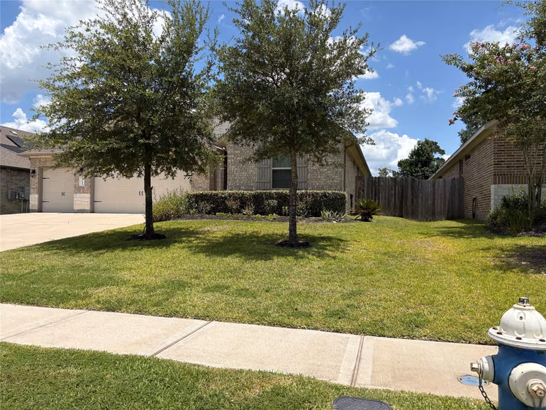 Photo of 25614 Pinyon Hill Trail, Tomball, TX 77375