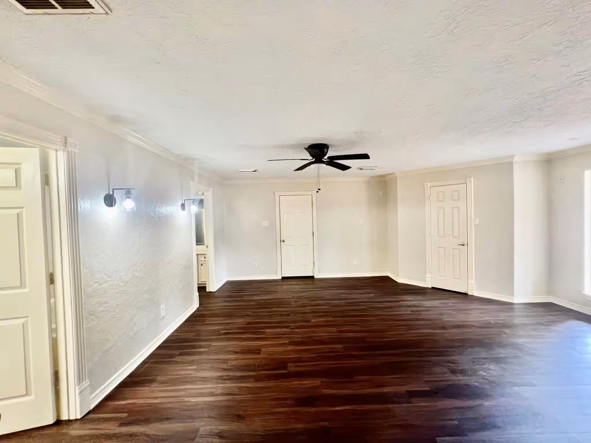 Photo 2 of 14385 Old Humble Pipeline Road, Conroe, TX