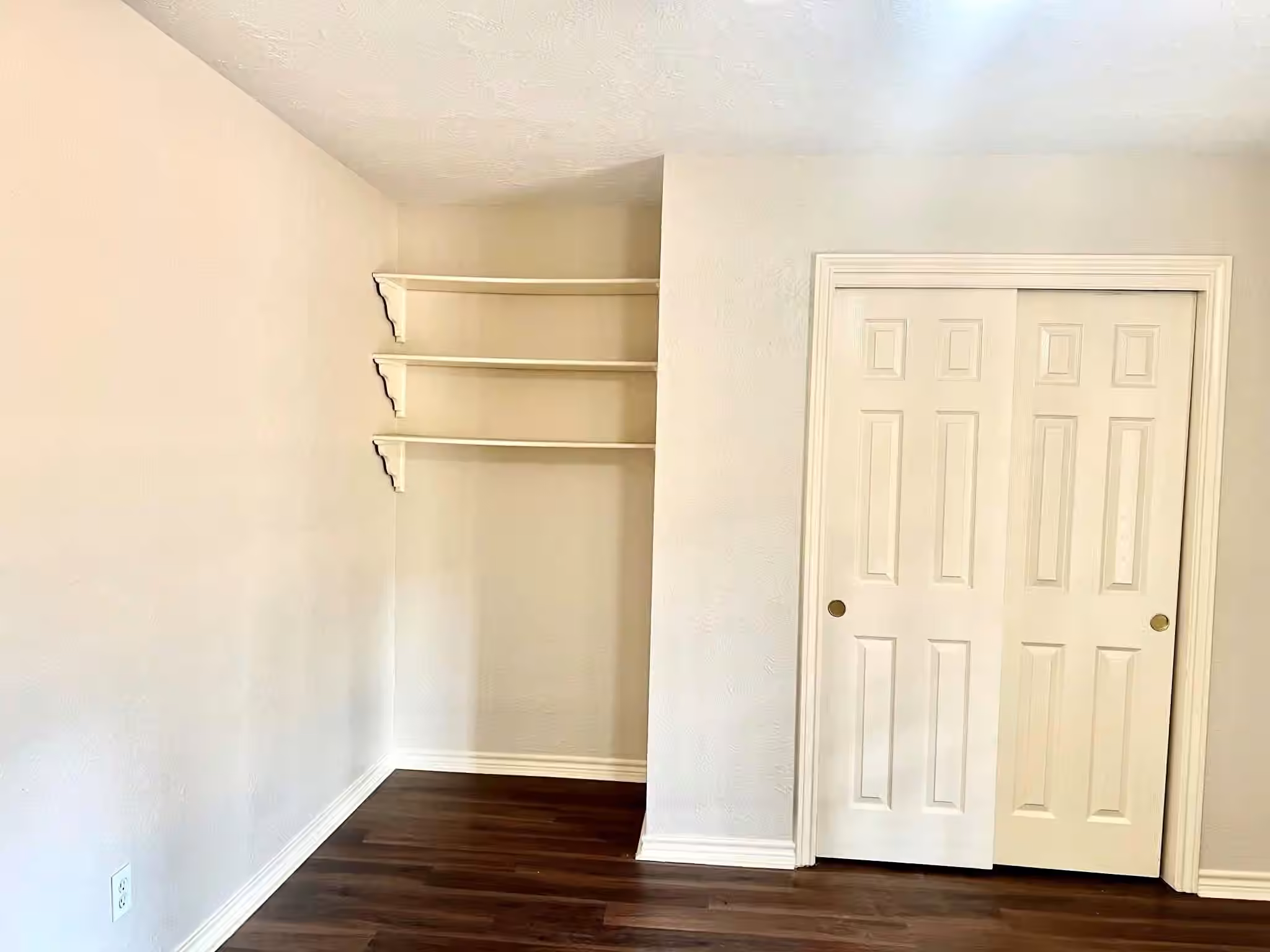Photo 5 of 14385 Old Humble Pipeline Road, Conroe, TX