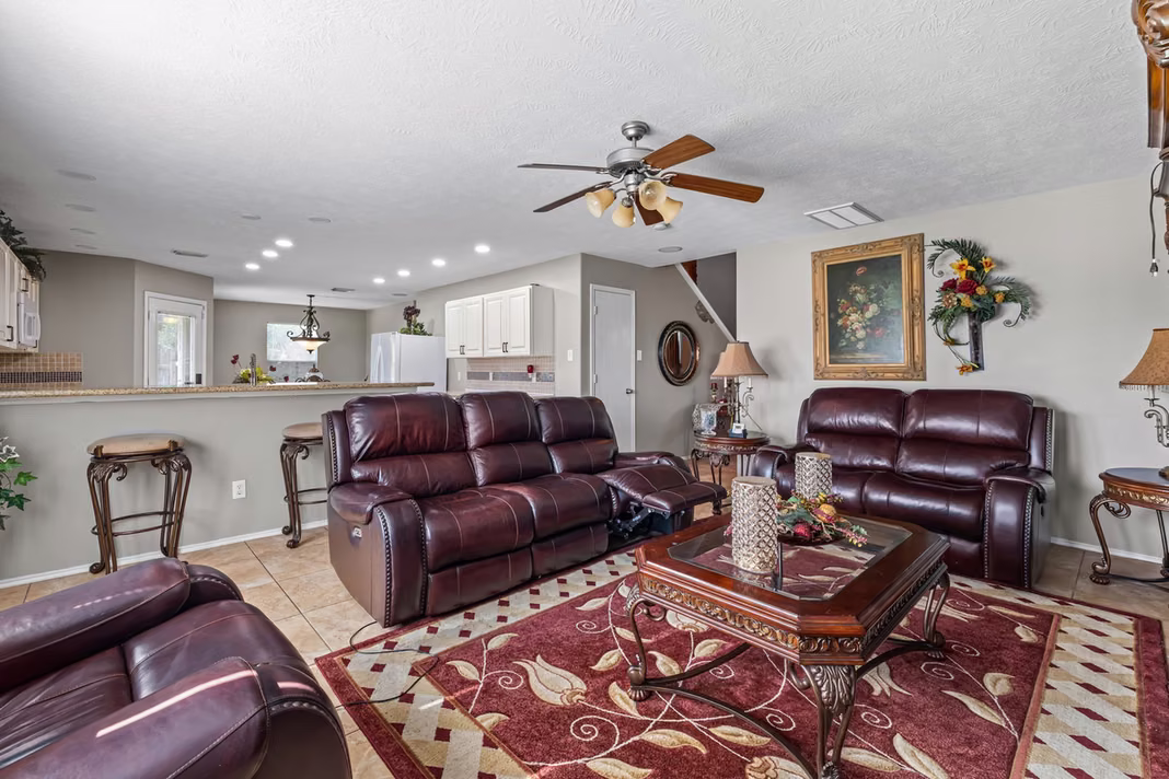 Photo 4 of 8115 Ginger Park Drive, Baytown, TX