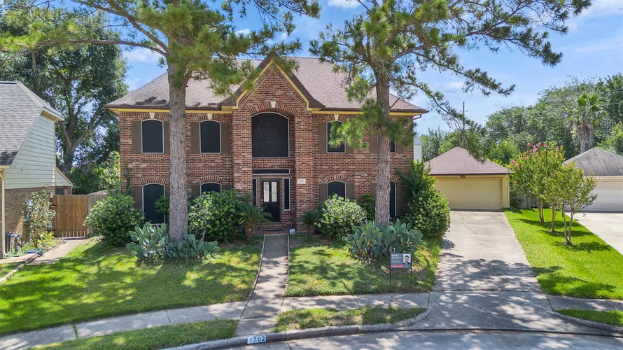 Photo of 1702 Lake Geneva Court, Houston, TX 77084