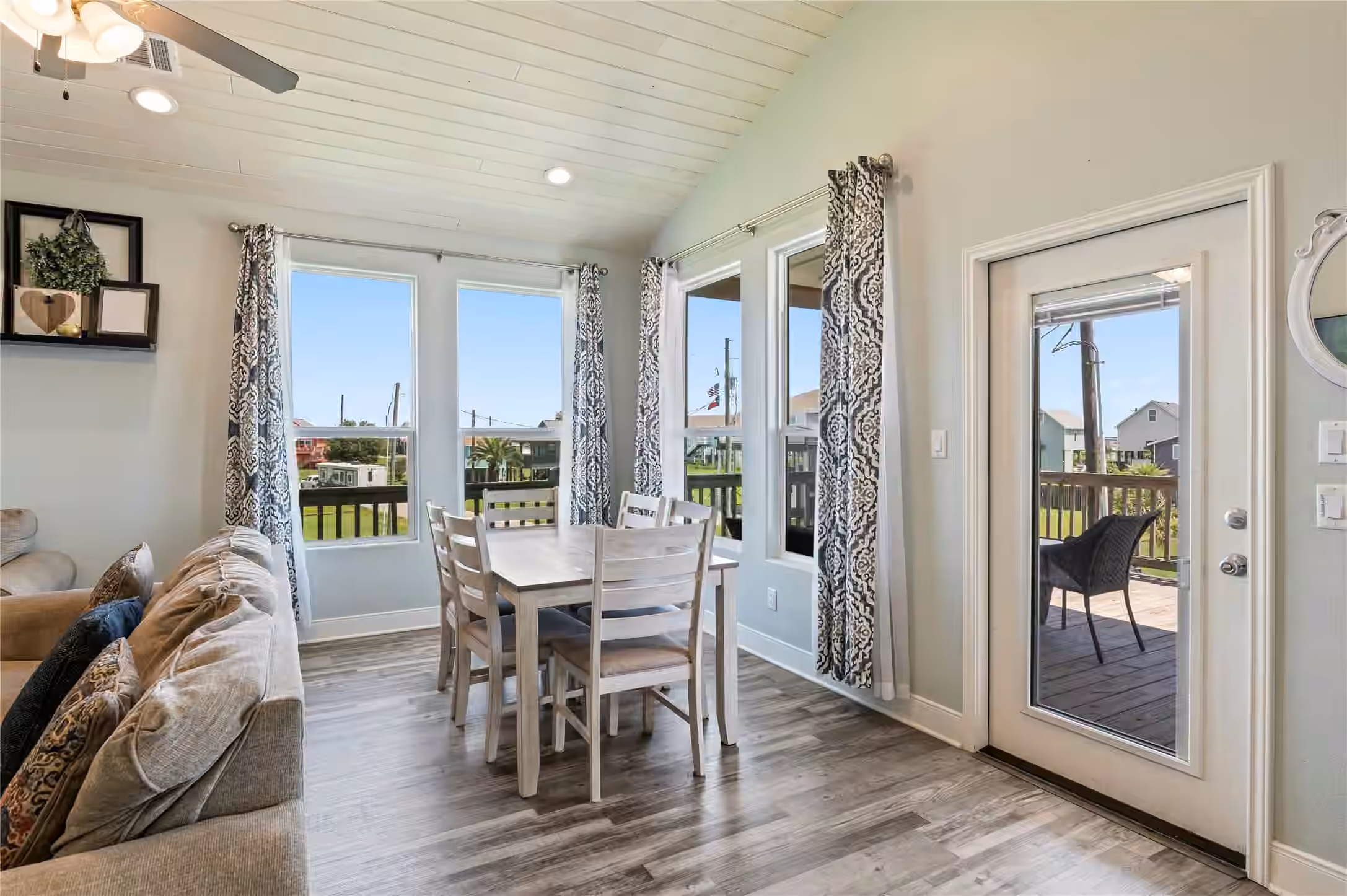 Photo 4 of 935 Eastview B, Crystal Beach, TX