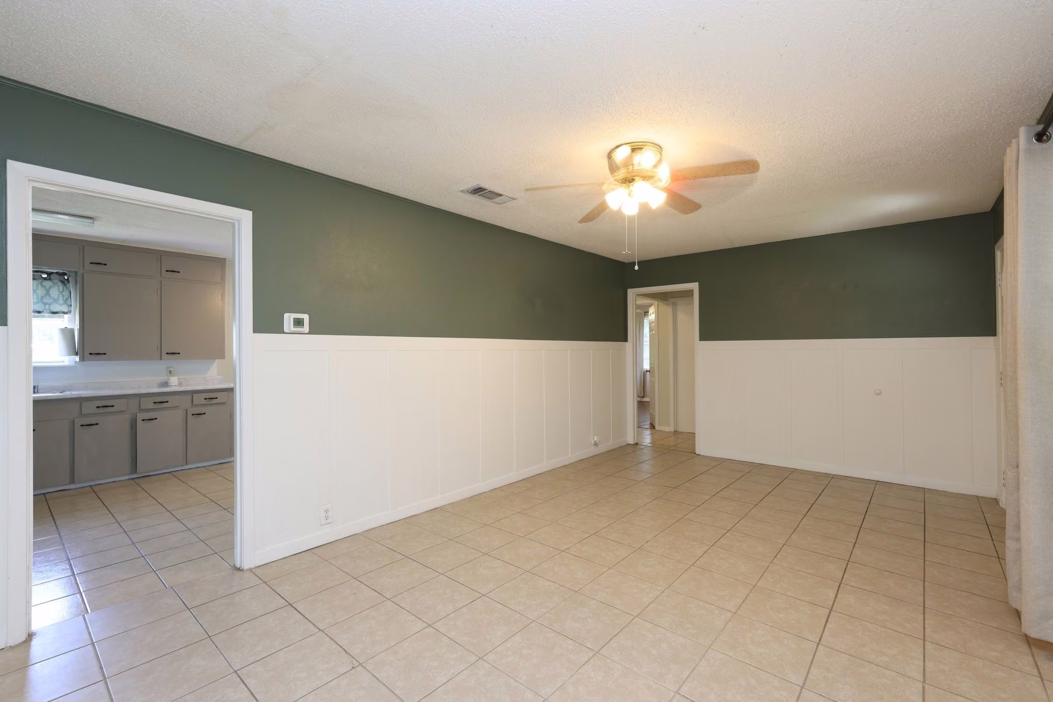 Photo 6 of 1316 Kathy Avenue, Sealy, TX