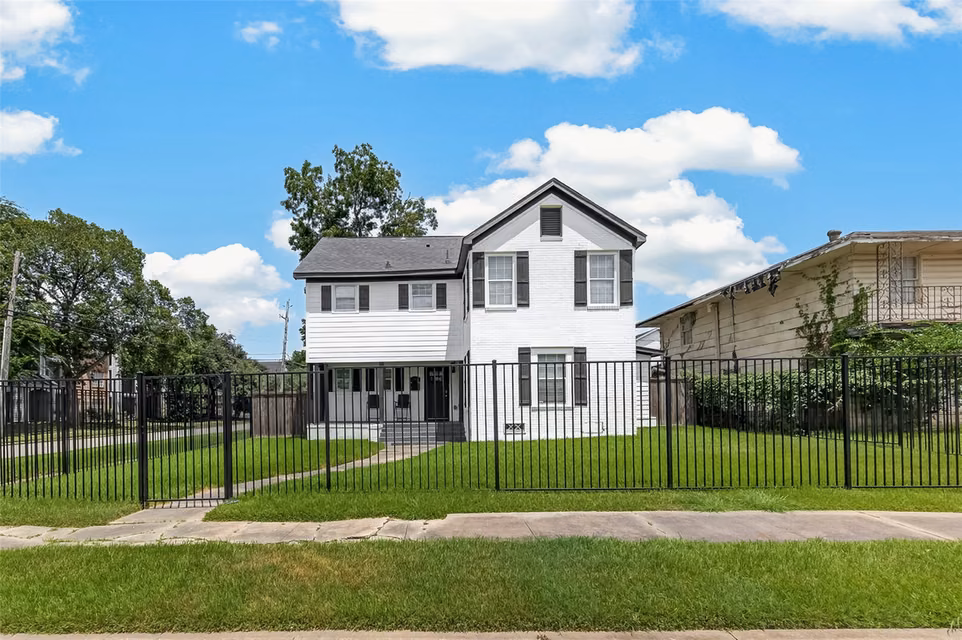 Photo of 3201 Binz Street, Houston, TX 77004