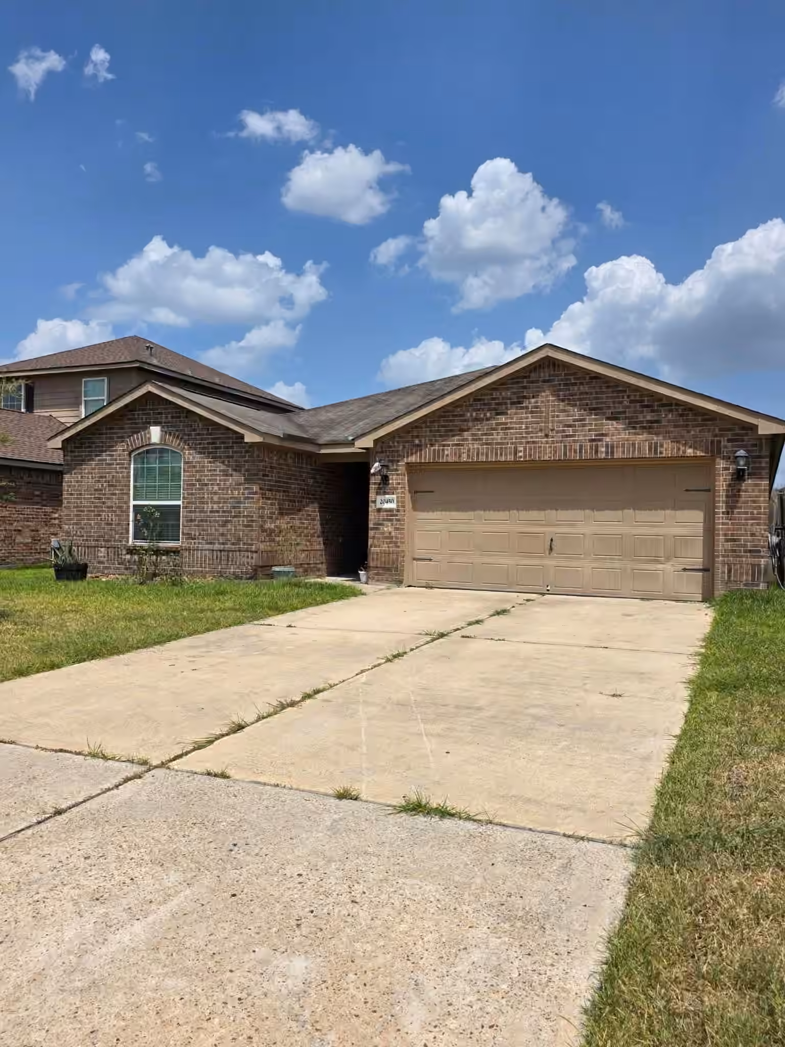 Photo 2 of 20450 Moon Walk Drive, Humble, TX