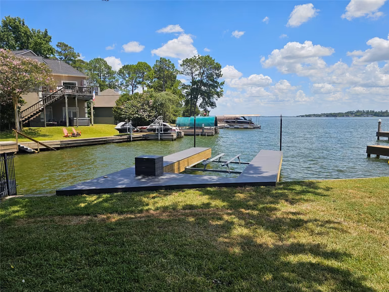 Photo of 2910 Chaucer Drive, Montgomery, TX