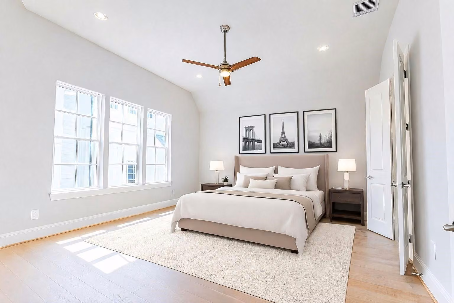 Photo 5 of 11065 Chatterton Drive, Houston, TX
