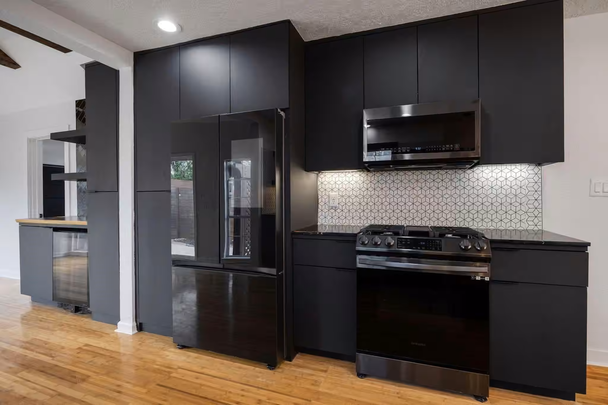 Photo 7 of 1310 Walton Street, Houston, TX