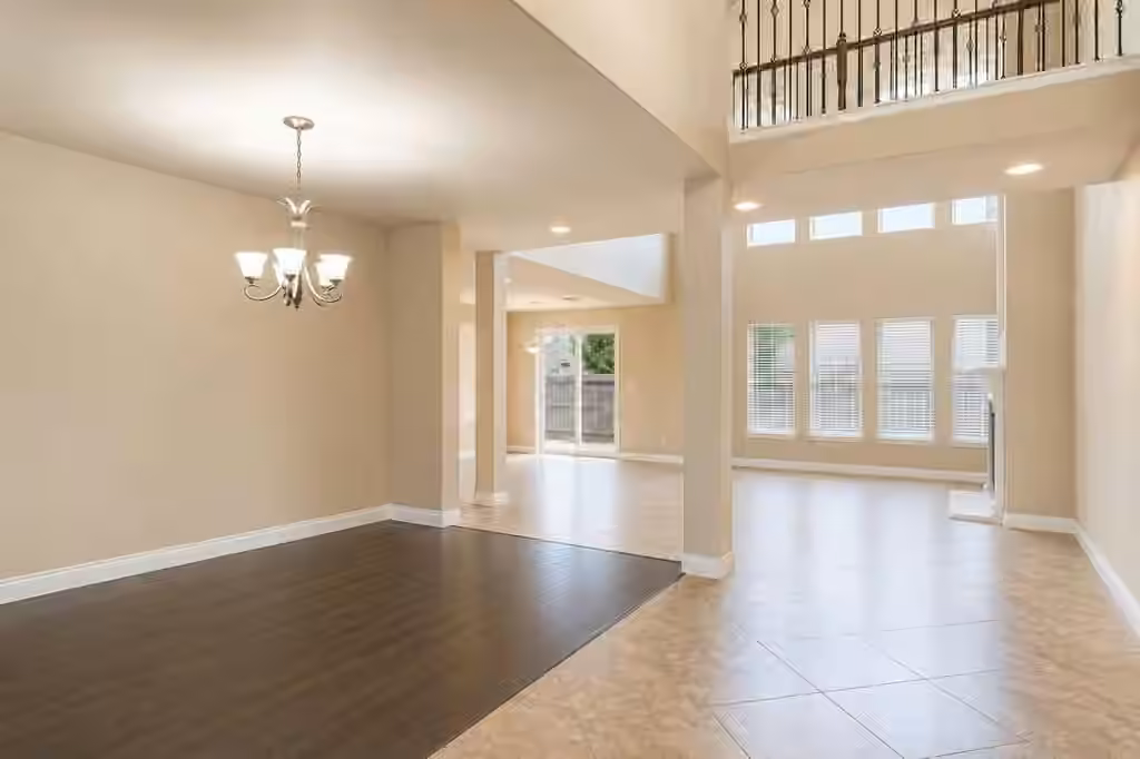 Photo 5 of 10827 Naburn Gate, Richmond, TX