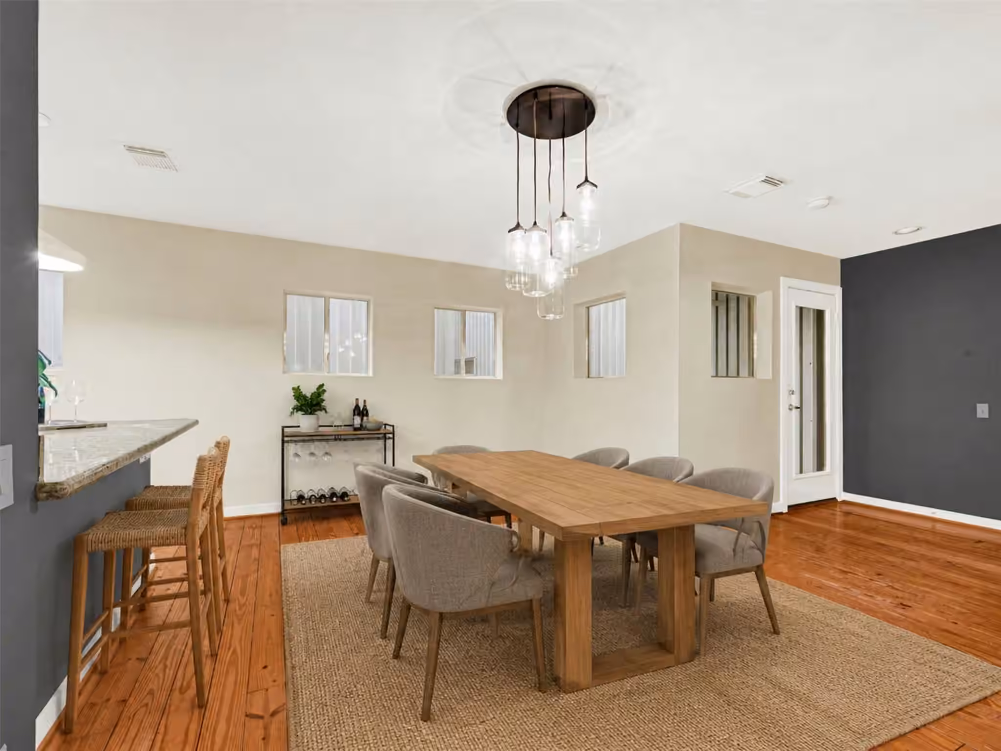 Photo 4 of 227 W Gray, Houston, TX