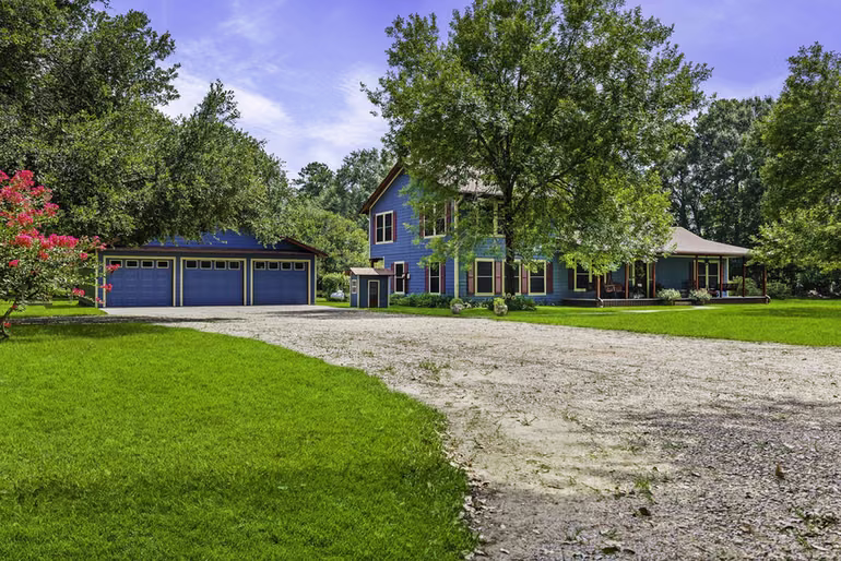 Photo of 266 County Road 2275, Cleveland, TX 77327