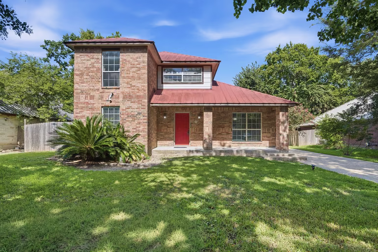 Photo of 2527 S San Antonio Street, Pearland, TX