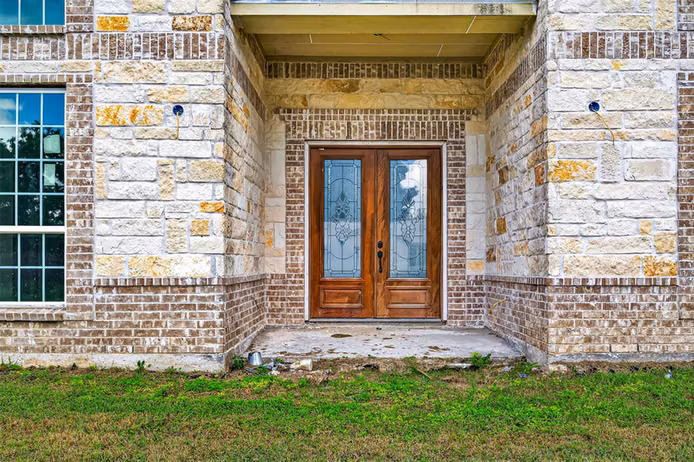 Photo 3 of 1013 Battlebell Road, Highlands, TX